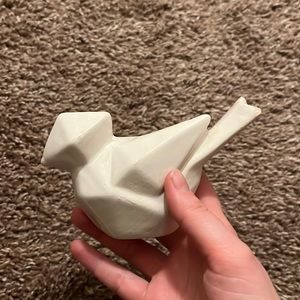 Geometric bird ceramic decor